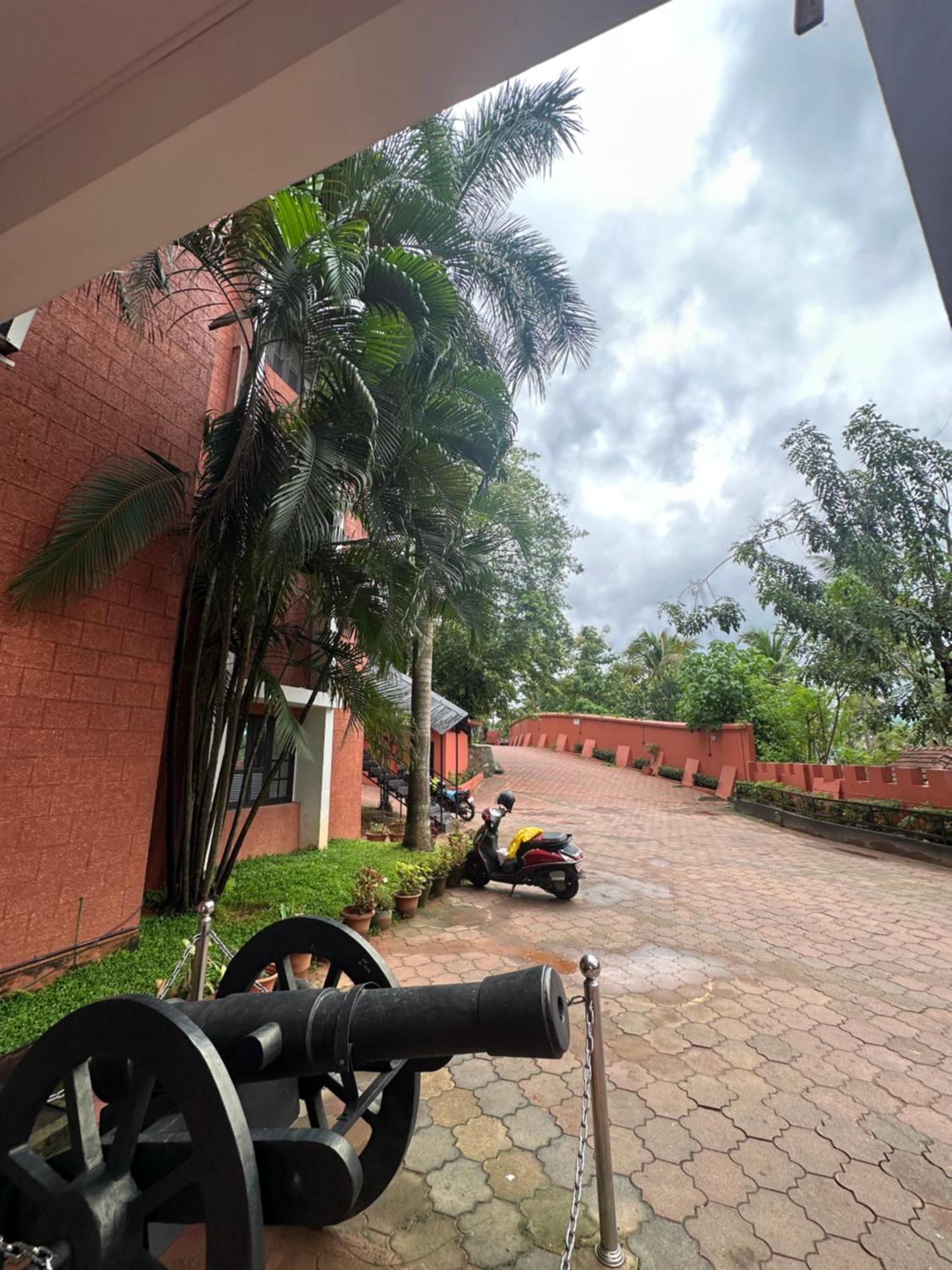 Gd International Redfort Nilambur Exterior photo